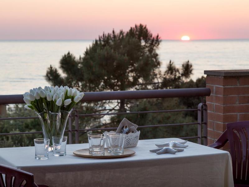 Villa La Cavaliera San Vincenzo Exterior photo